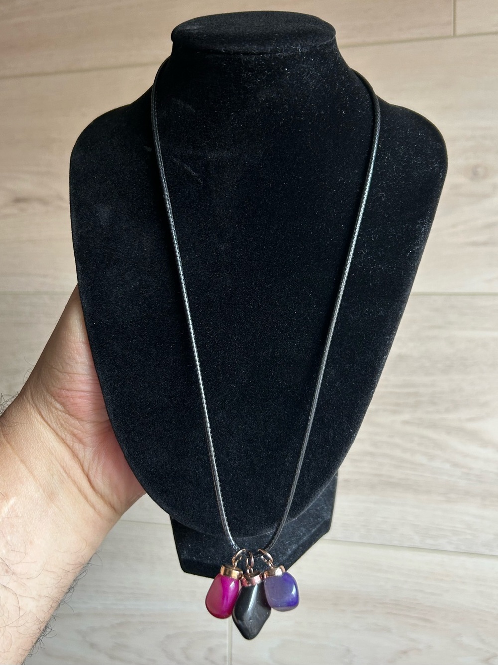 Three Agate Pendant Necklace, 18”
